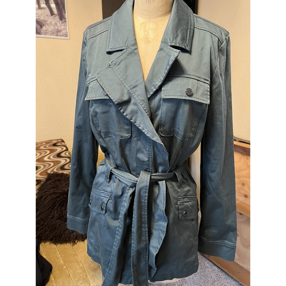 New White House Black Market size 10 Cotton Ruffled Safari jacket !! $150